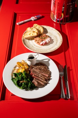 Interiér restaurace Amiata